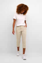 Charger l'image dans la galerie, PANTALON CAPRI JAMBE ÉTROITE KAFFE KALEA CAPRI-10506815-151305