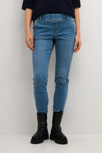 Charger l'image dans la galerie, JEAN CREAM CRLAYA ANKLE JOG DENIM PANT