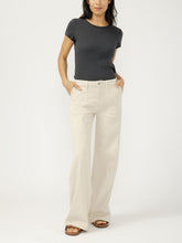 Charger l'image dans la galerie, PANTALON JAMBE LARGE LIGHT WEIGTH KNIT PANT SILVER JEANS L63902LWC679