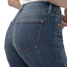 Charger l'image dans la galerie, SUKI SLIM BOOT CUT SILVER JEAN L93616CVS361