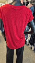 Charger l&#39;image dans la galerie, HAUT T-SHIRT COL ROND LUREX ICHI IHREBEL SS6 20109945 DAHLIA RED 191555
