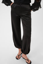 Charger l'image dans la galerie, PANTALON SATINÉ JAMBE BALLON CREAM CRCOCAMIA SATEEN BALLOON PANT 10615575
