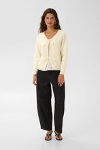 Charger l'image dans la galerie, TRICOT CARDIGAN M/L COL ROND ATTACHE 2 BOUCLES CREAM CRBULP KNIT CARDIGAN 10615650
