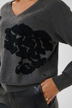 Charger l'image dans la galerie, TRICOT COL V MANCHE LONGUE MOTIF JACQUARD CREAM CRALLEY KNIT PULLOVER 10615672 1910161

