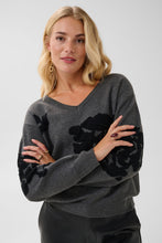 Charger l'image dans la galerie, TRICOT COL V MANCHE LONGUE MOTIF JACQUARD CREAM CRALLEY KNIT PULLOVER 10615672 1910161
