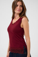 Charger l'image dans la galerie, HAUT CAMISOLE COL V BRETELLE LARGE CREAM CRALVAIA JERSEY LACE TOP 10615546 191724

