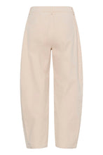 Charger l'image dans la galerie, PANTALON VELOURS CORDÉE JAMBE BARREL CREAM CRBALLIE BARREL PANT 10615711
