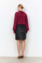Charger l'image dans la galerie, HAUT BLOUSE MANCHE LONGUE COL V AVEC ÉCHARPE SOYA CONCEPT CATH 15 500127

