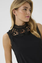 Charger l&#39;image dans la galerie, HAUT CAMISOLE COL MONTANT DENTELLE CREAM CRLIVY SLEEVELESS 10613703-100120
