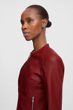 Charger l&#39;image dans la galerie, VESTE SIMILI-CUIR B.YOUNG BYACOM JACKET POMEGRANATE
