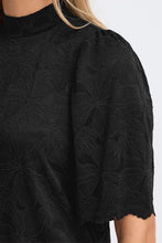 Charger l'image dans la galerie, HAUT M/C DENTELLE PLIS AUX ÉPAULES FRANSA FRMIRABELLA BL1 20617239
