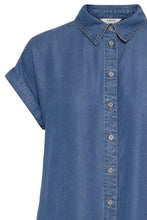 Charger l'image dans la galerie, ROBE CHEMISIER TENCEL COULEUR DENIM MANCHE COURTE B.YOUNG BYKOSMO SS SHIRT DRESS 20818786
