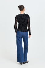 Charger l'image dans la galerie, HAUT M/L MESH AVEC MOTIF FLEURS VELOURS B.YOUNG BYRIMESHA LS TOP 20819993
