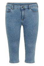Charger l'image dans la galerie, PANTALON CAPRI DE JEAN TAILLE PLUS KAFFE CURVE KCVILANA CAPRI JEANS 10584087
