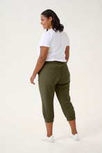 Charger l'image dans la galerie, PANTALON CAPRI TAILLE PLUS KAFFE CURVE KCNANA CAPRI PANTS 10580057 190511
