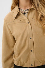 Charger l'image dans la galerie, VESTE SIMILI-SUÈDE BOMBER CREAM CRWINNY JACKET 10615180
