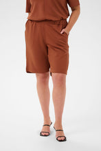 Charger l'image dans la galerie, BERMUDA ULTRA CONFORTABLE TAILLE PLUS KAFFE CURVE KCANNIA SHORTS 10584210 191334
