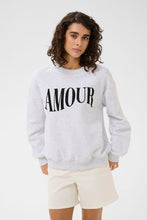 Charger l'image dans la galerie, CHANDAIL COTON OUATÉ AMOUR MANCHE LONGUE KAFFE KAMELODY 10511456

