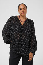 Charger l'image dans la galerie, BLOUSE MANCHE LONGUE IMPRIMÉ KAFFE CURVE KCMINDA BLOUSE 10584454
