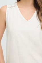 Charger l'image dans la galerie, HAUT CAMISOLE COL V BRETELLE LARGE DENTELLE B.YOUNG BYPANDINNA LACE TOP 20819040
