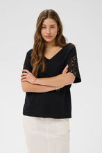 Charger l'image dans la galerie, HAUT COL V MANCHES COURTES AVEC DENTELLE CREAM CRSUNY T-SHIRT 10614882-100120
