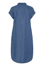 Charger l'image dans la galerie, ROBE CHEMISIER TENCEL COULEUR DENIM MANCHE COURTE B.YOUNG BYKOSMO SS SHIRT DRESS 20818786
