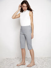 Charger l'image dans la galerie, PANTALON CAPRI PULL ON CHIC UP! 68891
