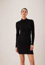 Charger l&#39;image dans la galerie, ROBE AJUSTÉ RIBS MANCHES LONGUESCOL MONTANT LEZ A LEZ 7276E
