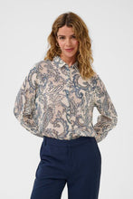 Charger l'image dans la galerie, BLOUSE COL CHEMISIER M/L FERMETURE BOUTONS IMPRIMÉ PAISLEY CREAM CRBEA
