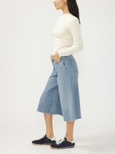 Charger l'image dans la galerie, CULOTTE JAMBE LARGE SILVER JEAN L44610HDR278
