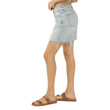 Charger l'image dans la galerie, SUKI LONG SHORT BERMUDA SILVER JEAN L53971ADM121
