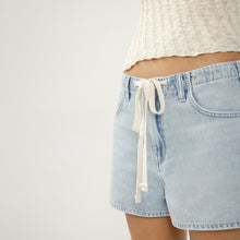 Charger l'image dans la galerie, BEACH SHORT DE JEANS SILVER L53609LCL293

