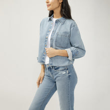 Charger l'image dans la galerie, HAUT BLOUSE CHEMISE CROP MANCHE LONGUE SILVER JEANS LIGHT WEIGHT KNIT SHIRT LS4305LWK201
