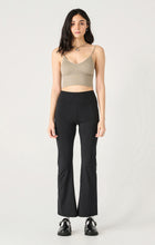 Charger l&#39;image dans la galerie, HAUT COURT CAMISOLE BRETELLE SPAGHETTI BASIQUE DEX 2624011D
